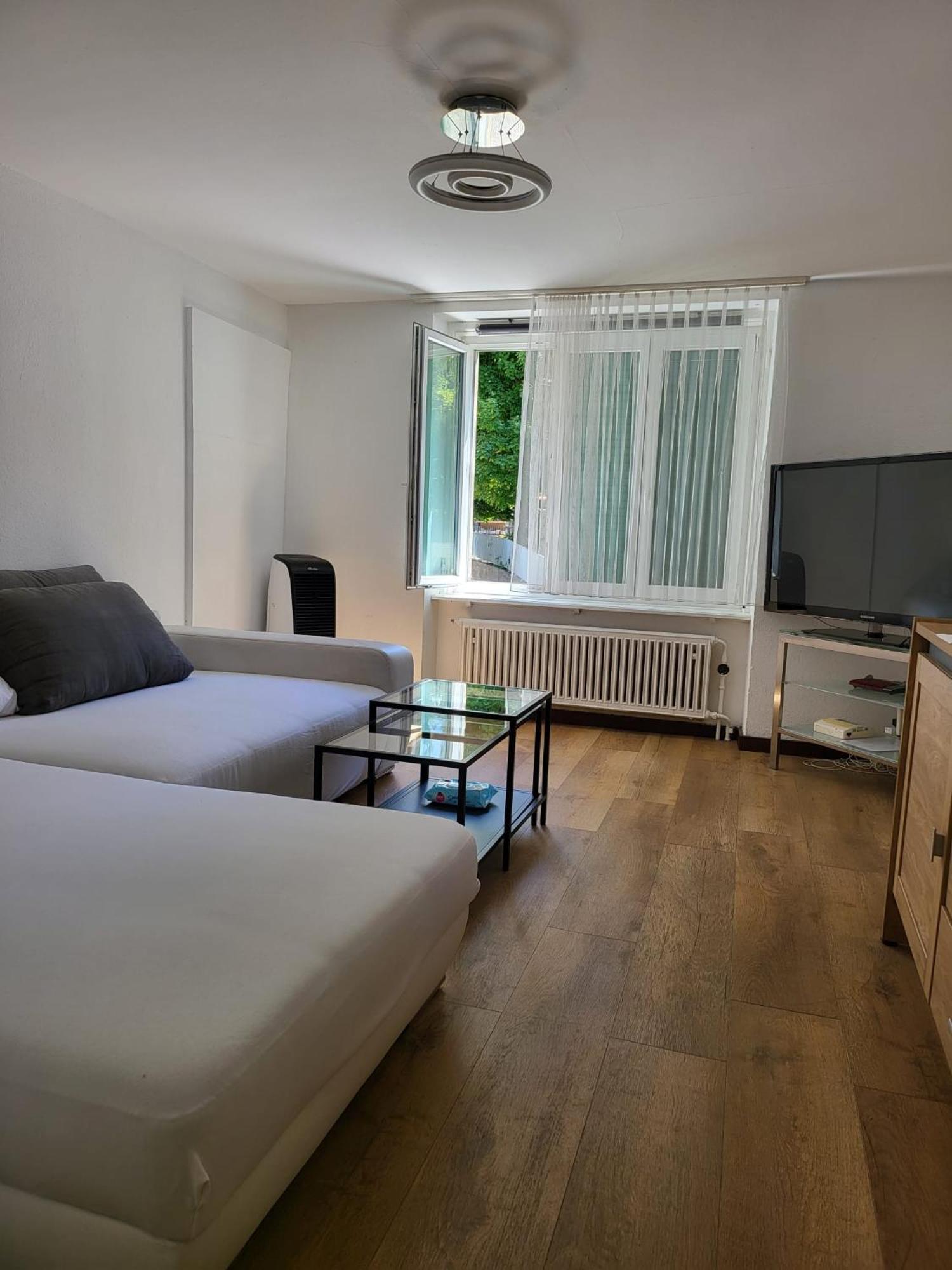 Bastis Central Guesthouse Lucerne City Exterior photo